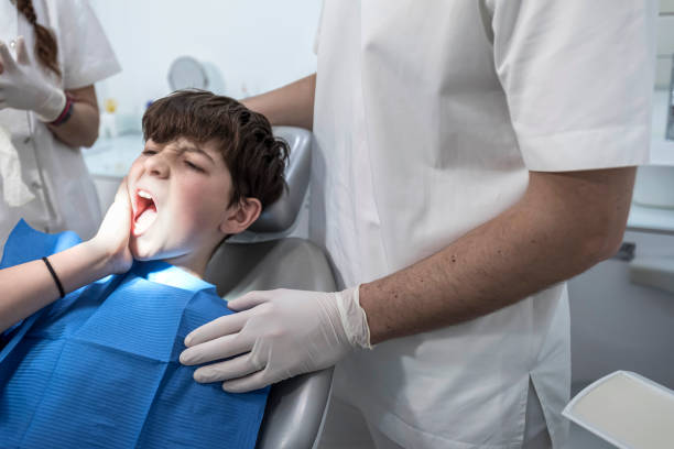 Best Emergency Dental Care for Broken or Chipped Teeth in Mastic, NY